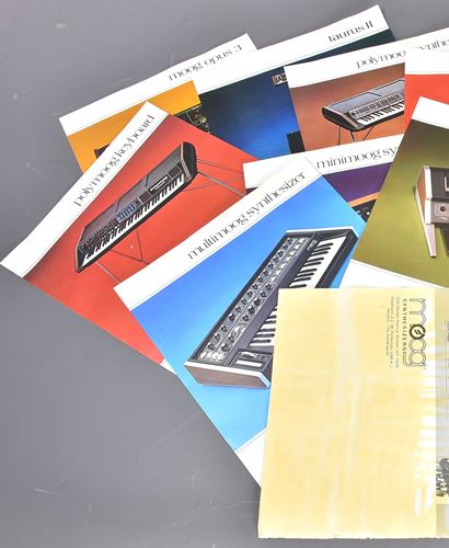 Moog-Gorgeous synth promo leaflets a/s